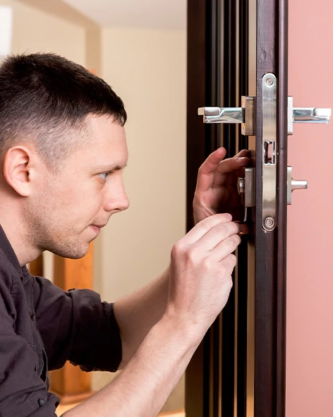 : Professional Locksmith For Commercial And Residential Locksmith Services in Costa Mesa, CA