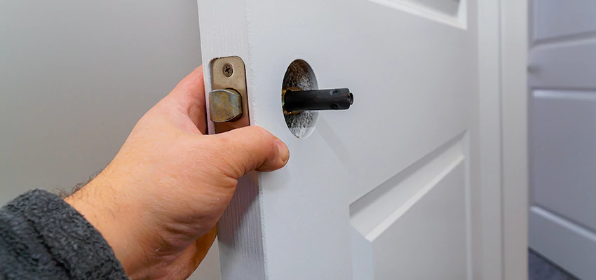 Nighttime Locksmith For Lock Repair in Costa Mesa, CA