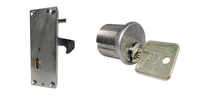 RR Fence Gates Brink Locks Repair in Costa Mesa, California